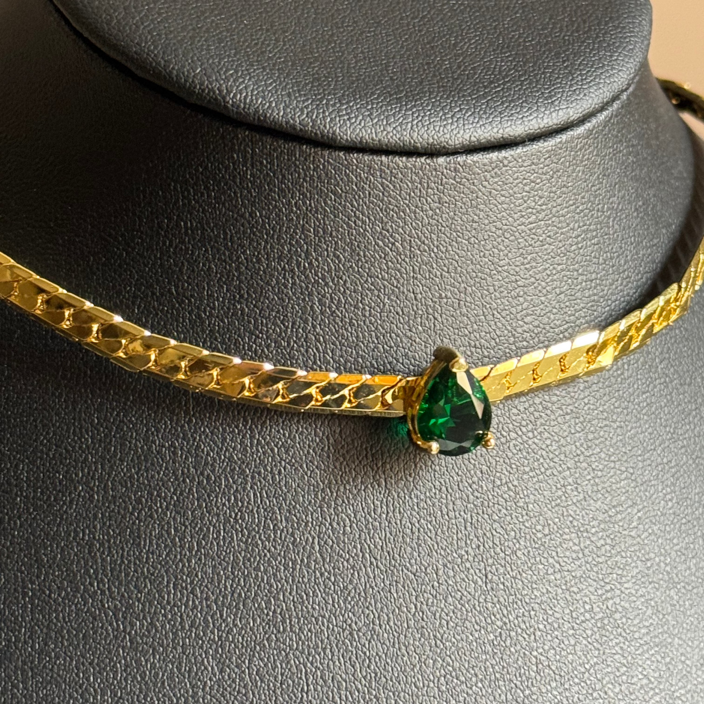 Elva Gold Choker
