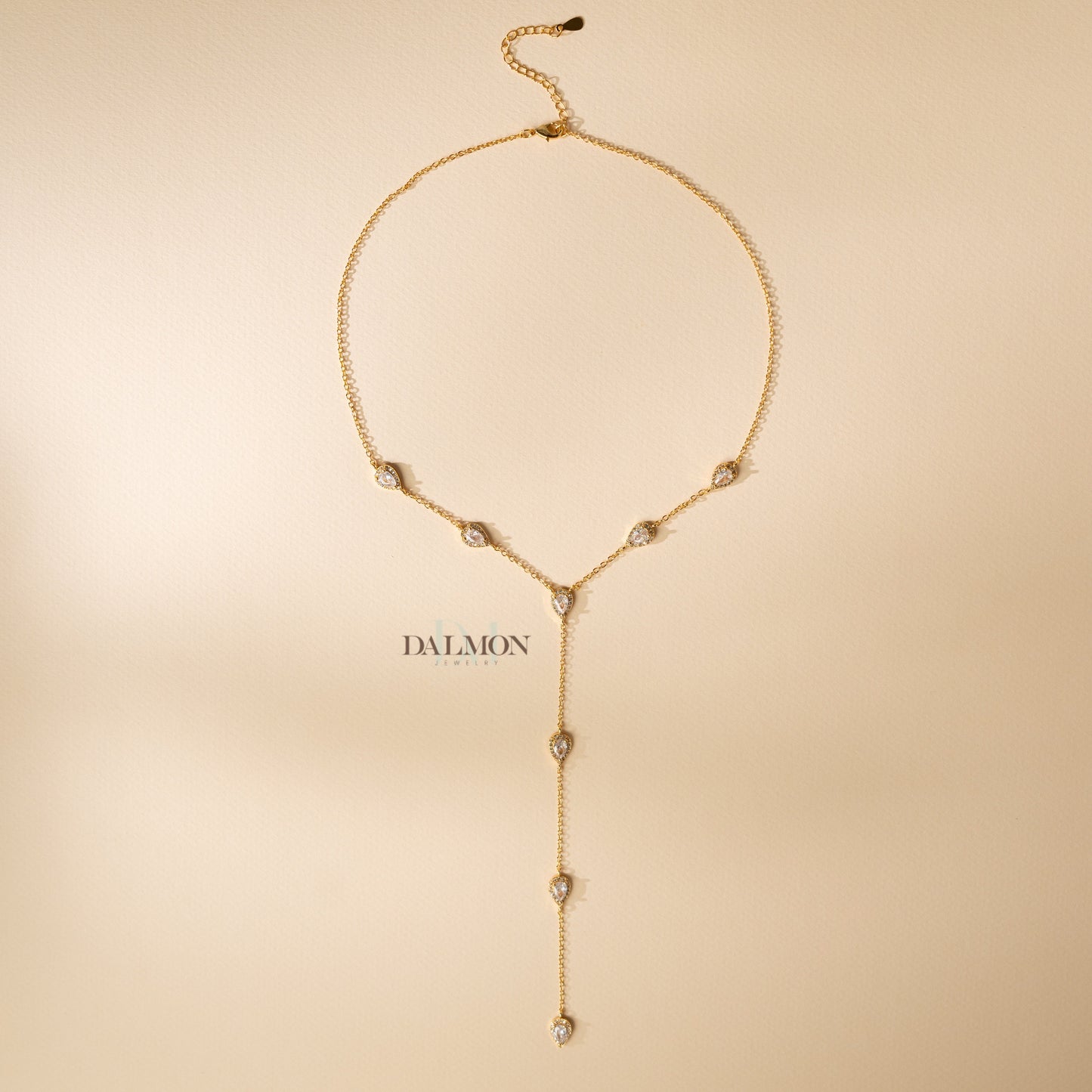 White Royal necklace