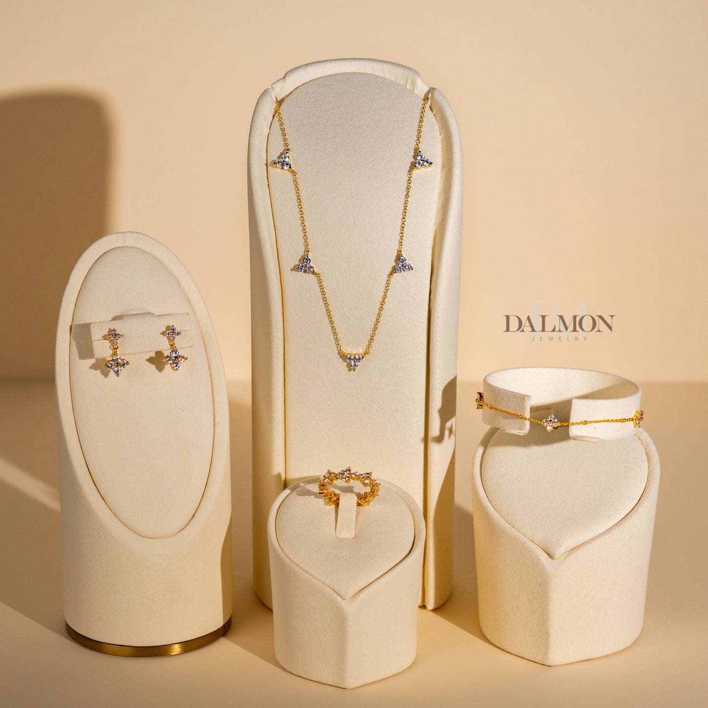 TS light necklace